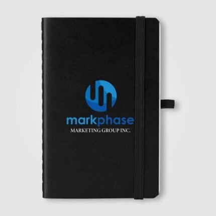 Schwarzes Molière A6 Notizbuch mit Firmenlogo und Gummiband